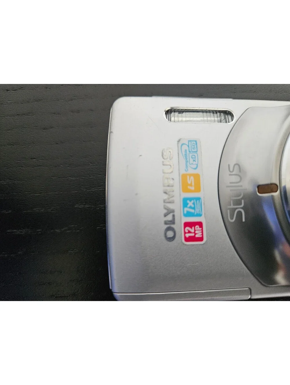 Olympus Stylus 7010 12MP Digital Camera Silver 2GB Memory Card TESTED & WORKS